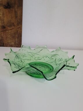Vintage Northwood Emerald Gteen Glass Dish Poppy Variant